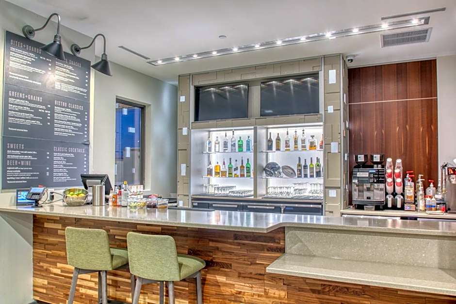 Courtyard by Marriott Fargo