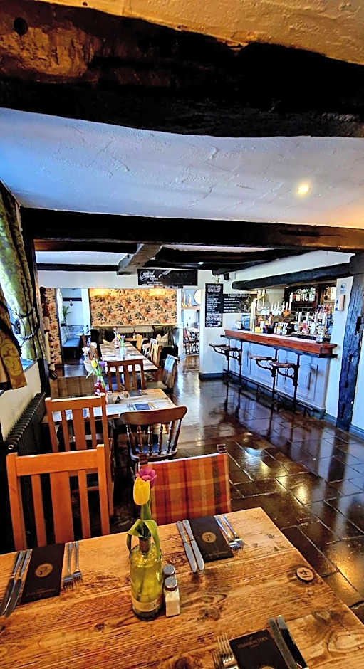 The Strawbury Duck Inn