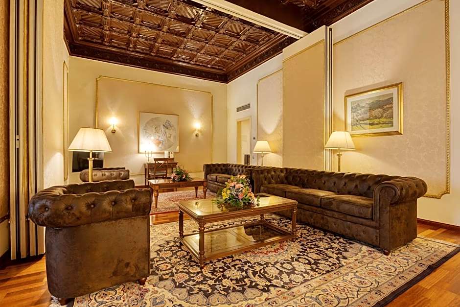 Hotel Roger De Lluria