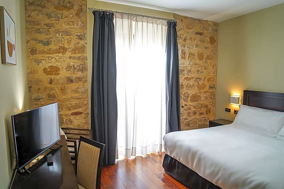 Hotel Baeza Monumental by eme hoteles
