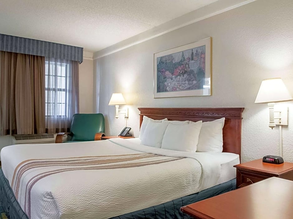 La Quinta Inn by Wyndham New Orleans Veterans / Metairie