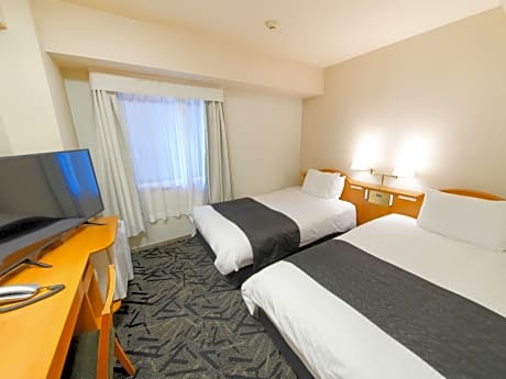 Twin Room - Non-Smoking