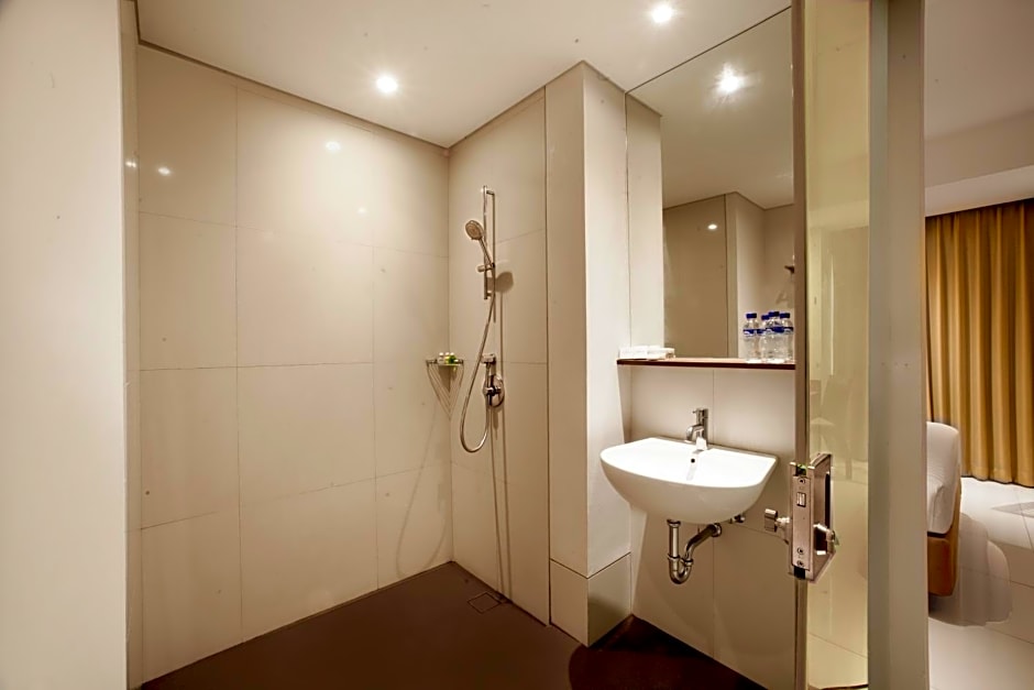 Signature Hotel Seminyak
