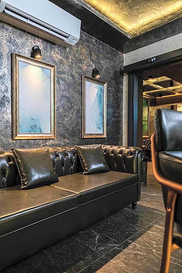 MQ Hotel Suites & SPA