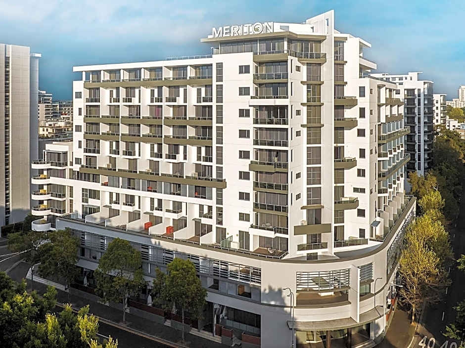 Meriton Suites Waterloo