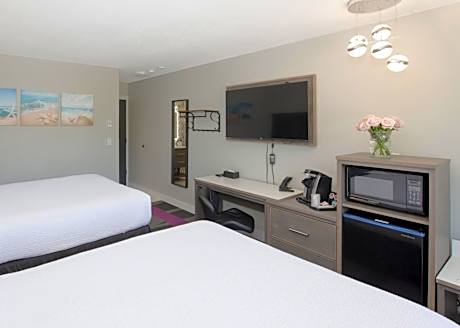 Room with 2 Queen Beds - Ocean View