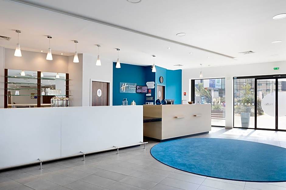 Holiday Inn Express - Marseille Airport By IHG