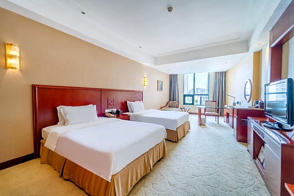 Ramada Plaza by Wyndham Chongqing West