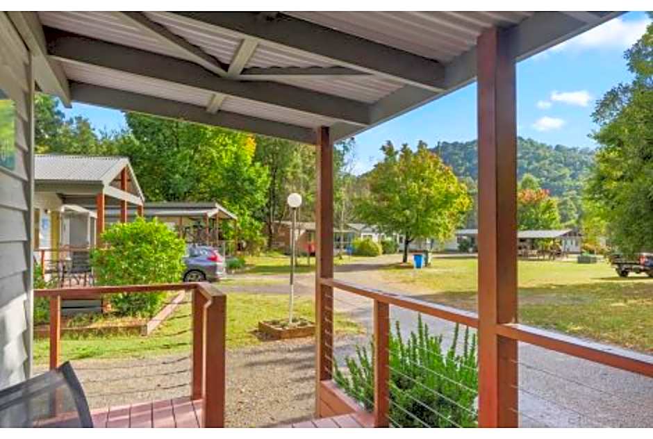 Discovery Parks - Bright