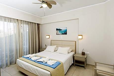 Superior Two-Bedroom Apartment - Split-level