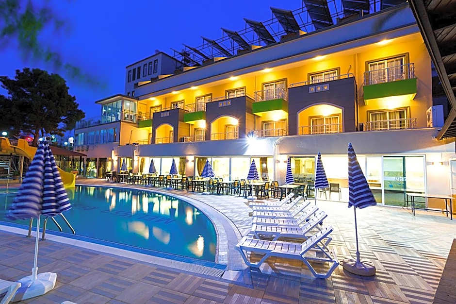 Rich Melissa Hotel