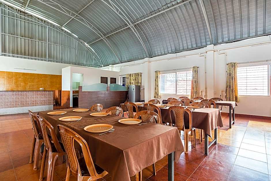 Treebo Pappilon Palace, PVS Circle