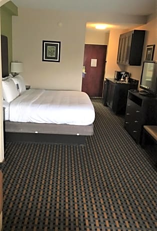 King Room with Sofa Bed - Non-Smoking
