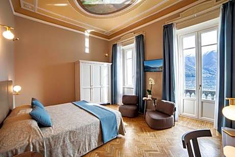 Deluxe Double with Lake View