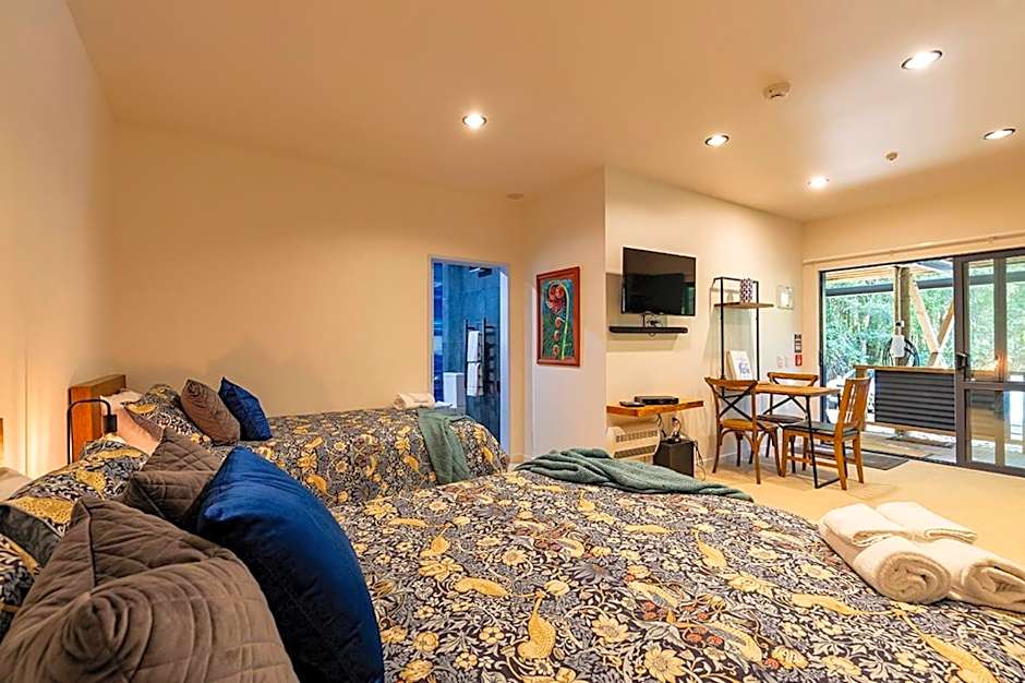 Punakaiki Treehouse Limited