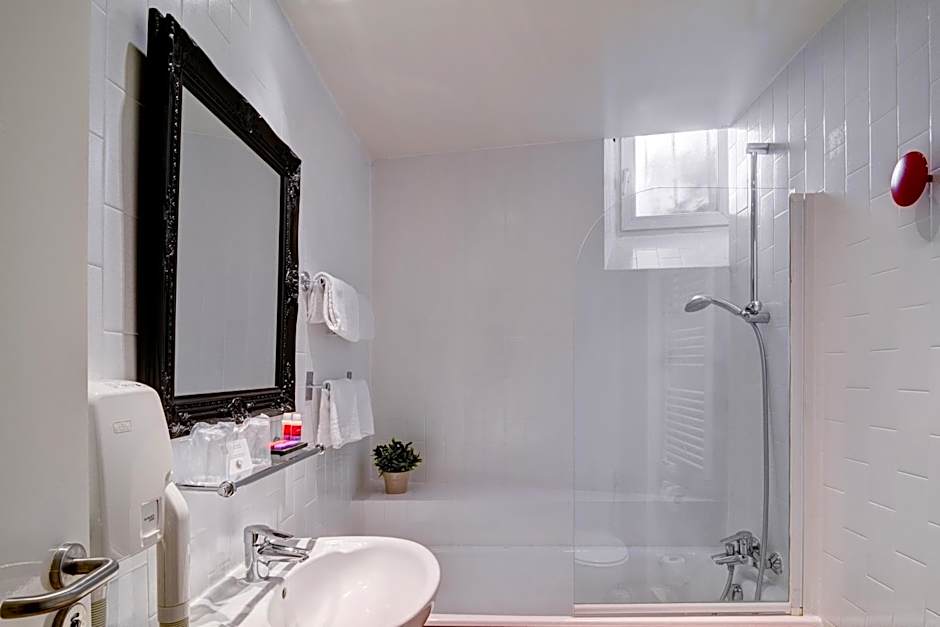 Hotel Astoria Opéra - Astotel