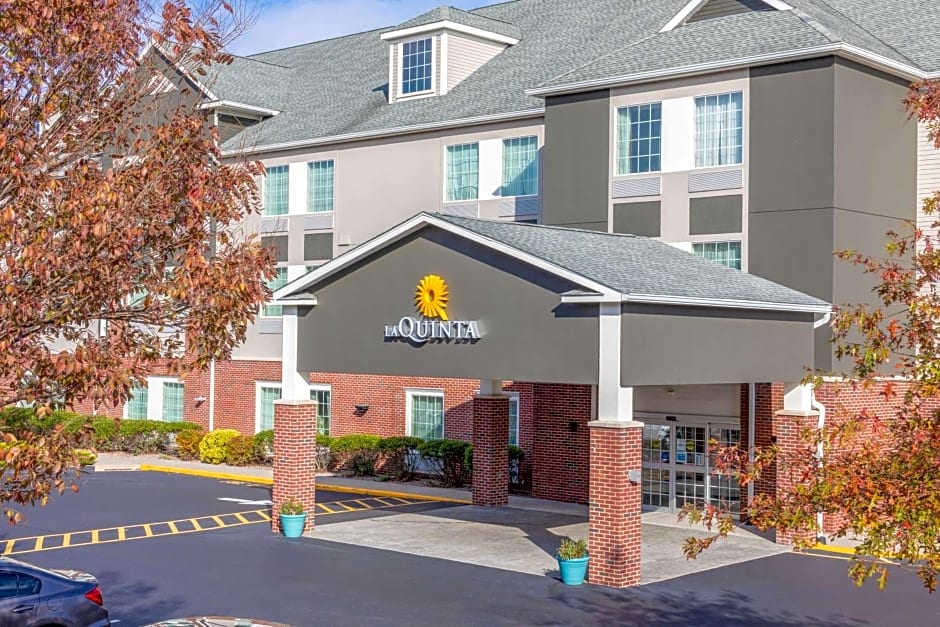 La Quinta Inn & Suites by Wyndham Stonington