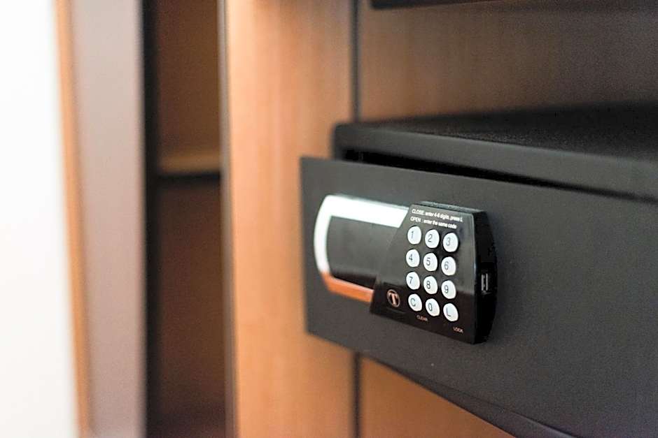 Hotel Bagatelle Paris Nord Roissy - ex Inter-Hotel