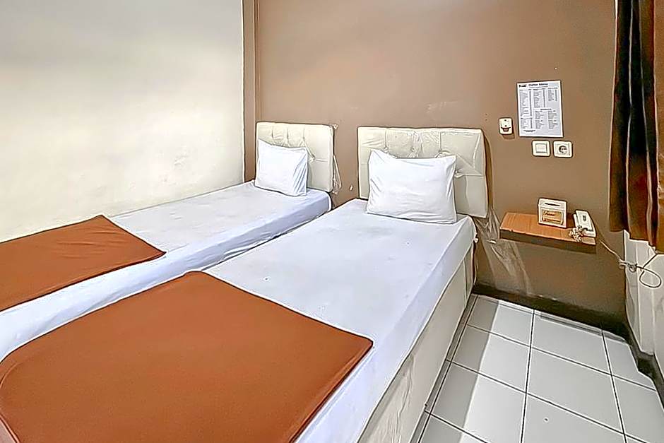 Fajar Indah Hotel Mitra RedDoorz