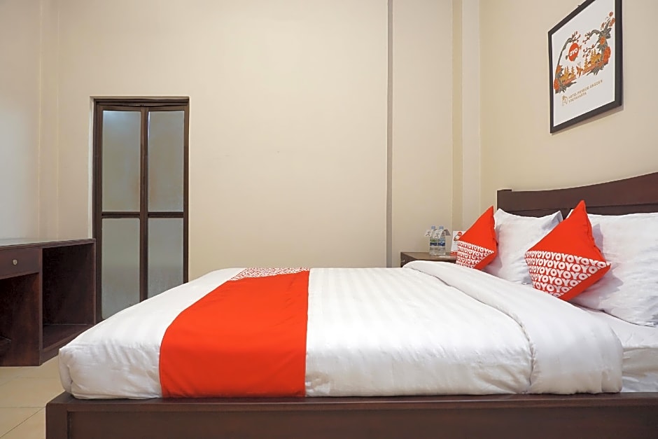 OYO 902 Hotel Pondok Anggun