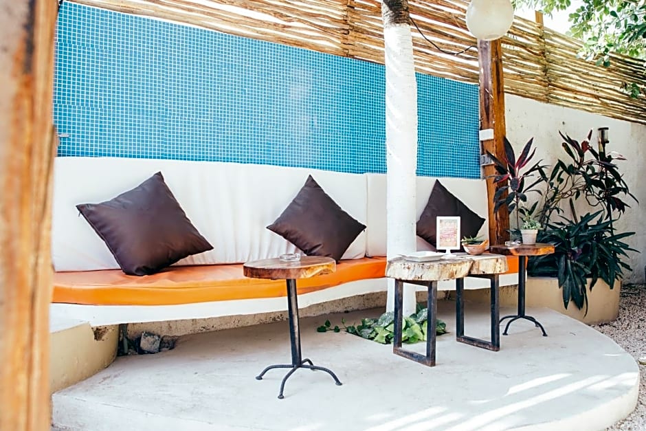 Teetotum hotel