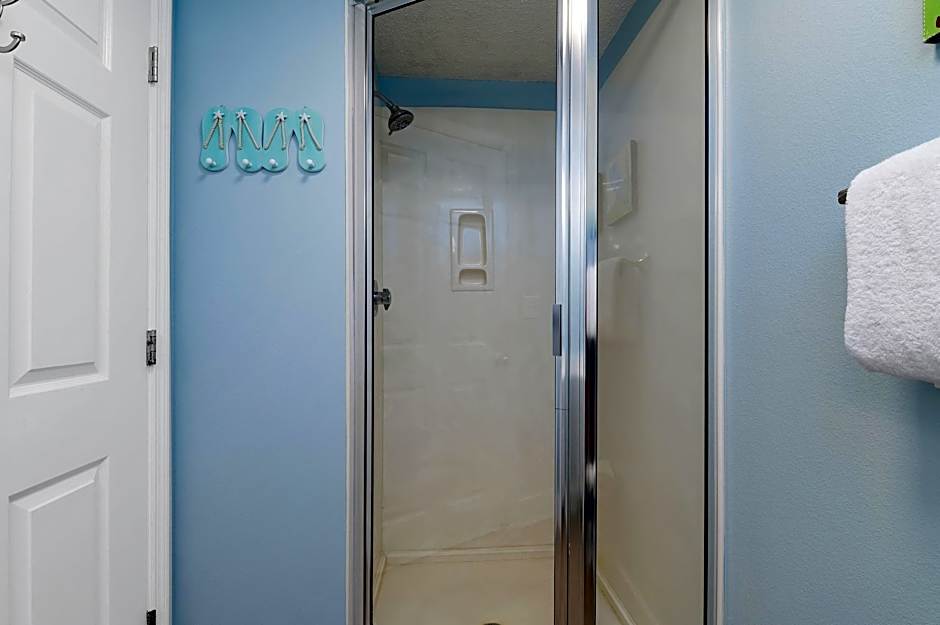 Majestic Beach Towers by Royal American Beach Getaways – Panama City Beach, FL