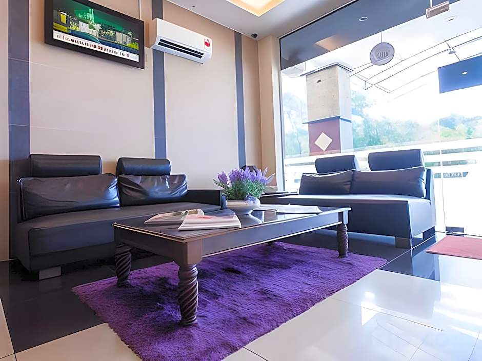 Hotel Zamburger Lavender Permas