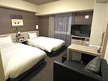 Twin Room - Non-Smoking