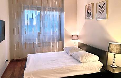 Deluxe Two-Bedroom Apartment