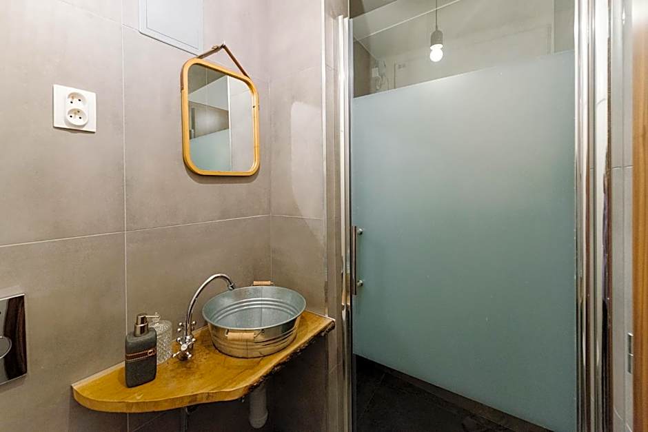 Petra Inn Apartments in historical palace Bratislava