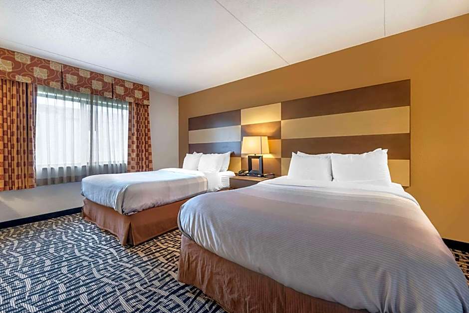 Quality Inn And Suites Rochester