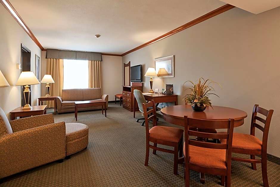 Wingate by Wyndham Chihuahua