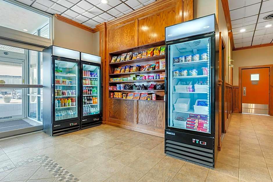 Comfort Inn & Suites Triadelphia - Wheeling