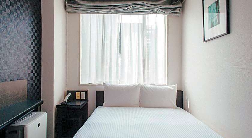 Hamilton Hotel Black