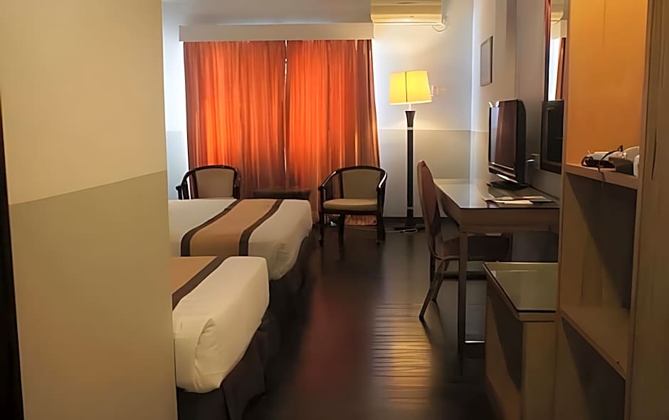 Tyng Garden Hotel