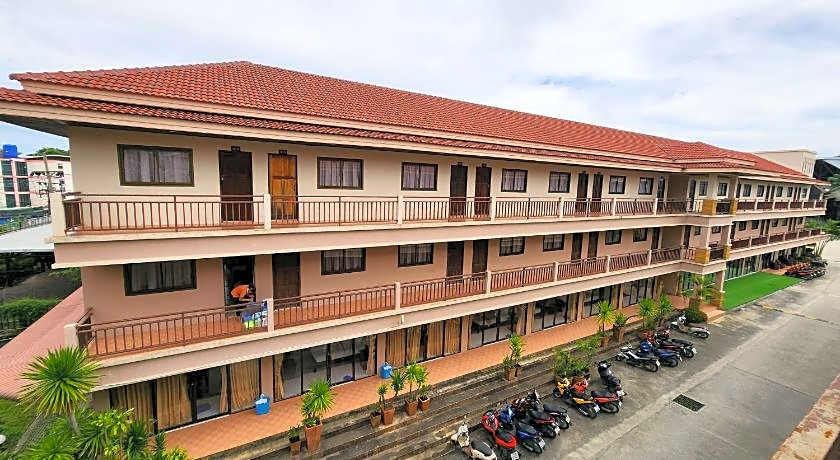 Panupong Hotel