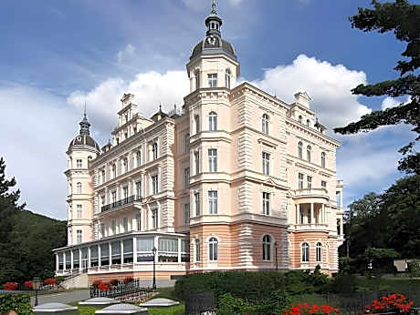 Bristol Palace