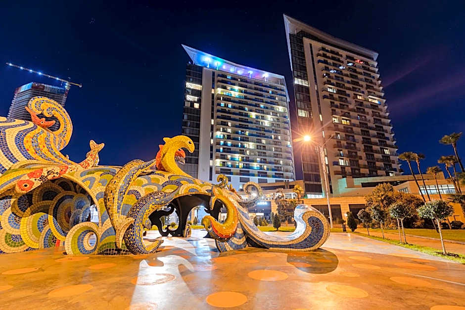 MiraMar Luxury Residences