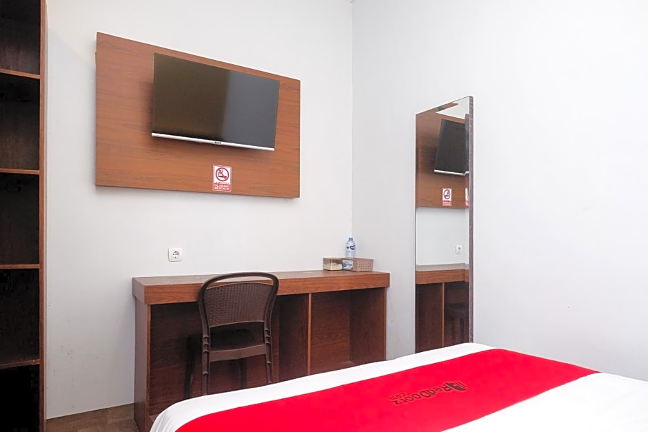 RedDoorz near Tentrem Mall Semarang