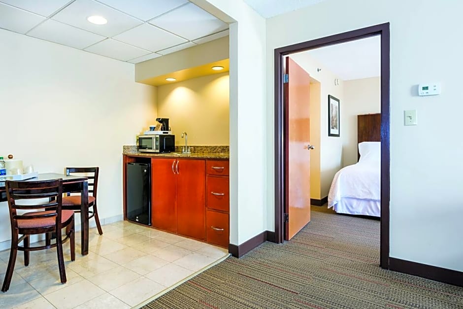 Four Points by Sheraton Charlotte