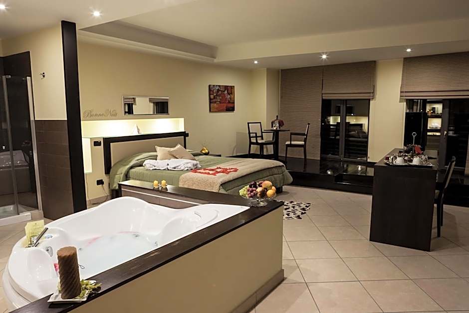 Photo 1 of 9 of Suite, Hot Tub