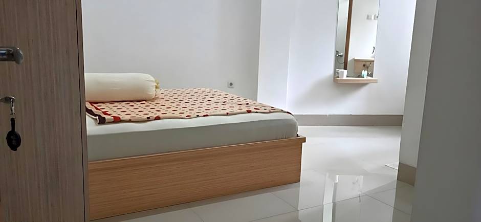 Guest House Pinarak 2 Syariah near GOR Satria Purwokerto Mitra RedDoorz