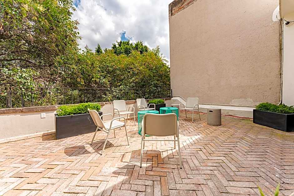 Casa Danubio Reforma by VH