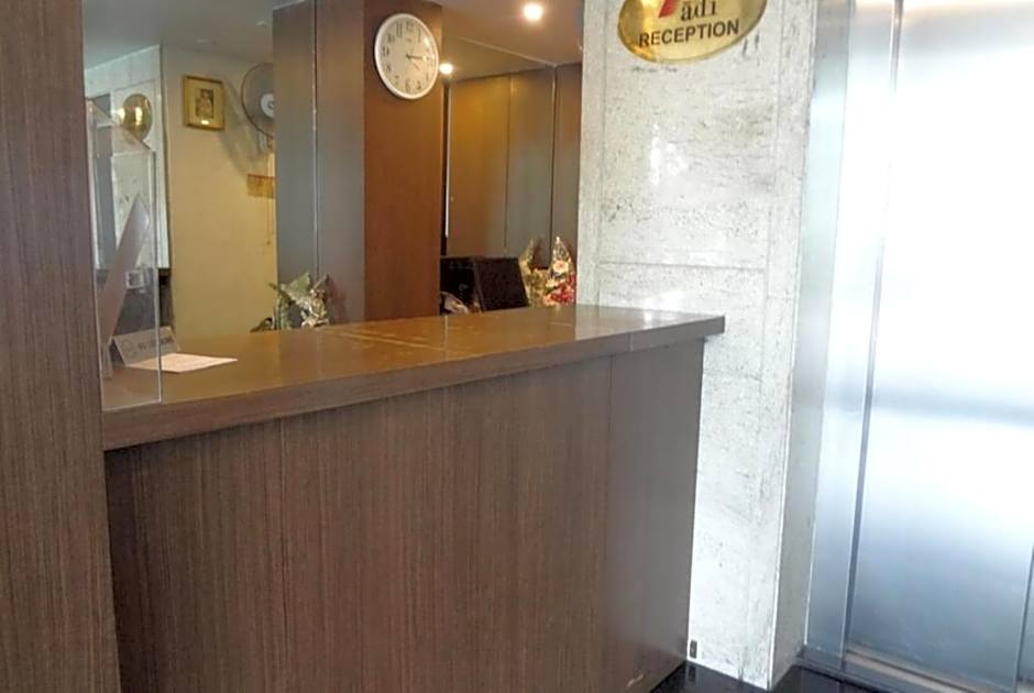 Hotel Adi – Nagpur, OH