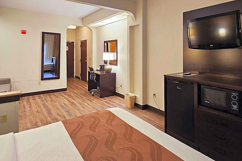 Quality Inn & Suites near St. Louis and I-255