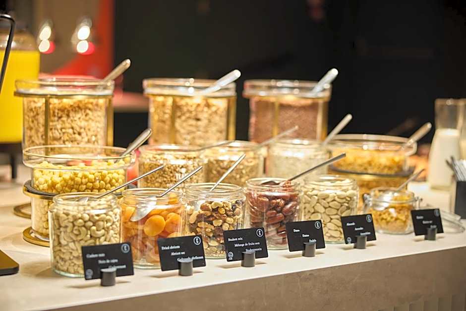 Cardo Brussels, Autograph Collection