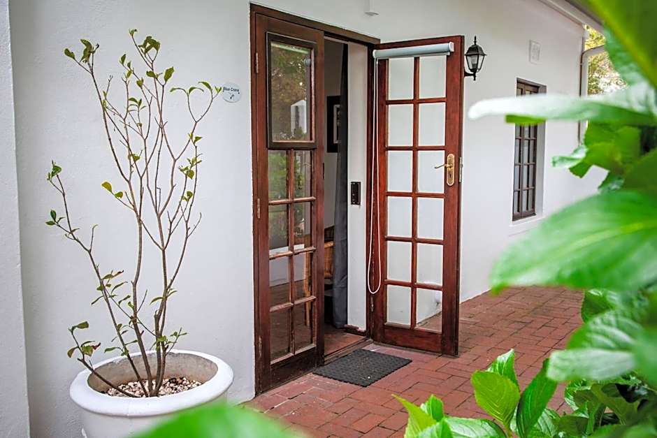 Aan de Oever Guesthouse