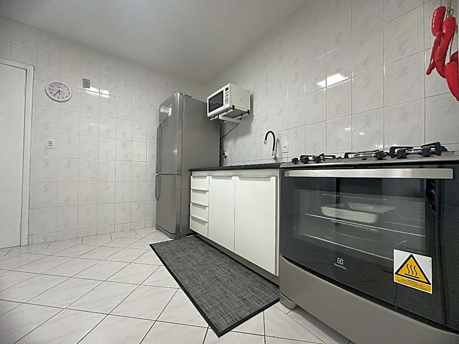 AM01- 3 Suítes | Pé na Areia | Centro | Garagem