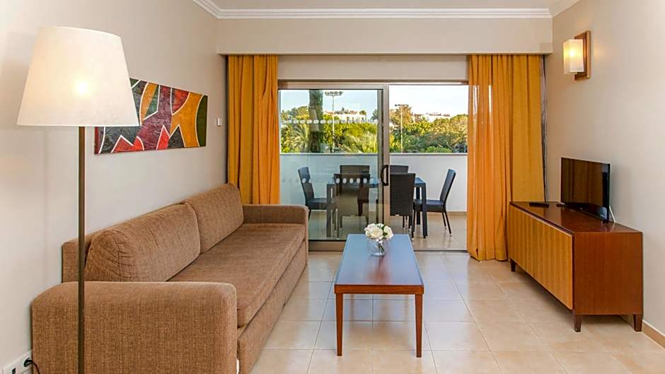 Alfagar Aparthotel