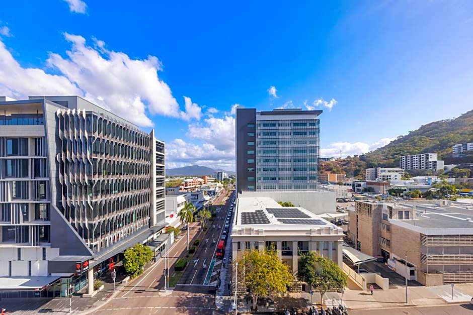 Holiday Inn Townsville by IHG